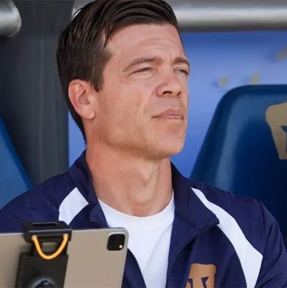 Tarde para el olvido, el triste debut de Solari con Pumas Tarde para el olvido, el triste debut de Solari con Pumas