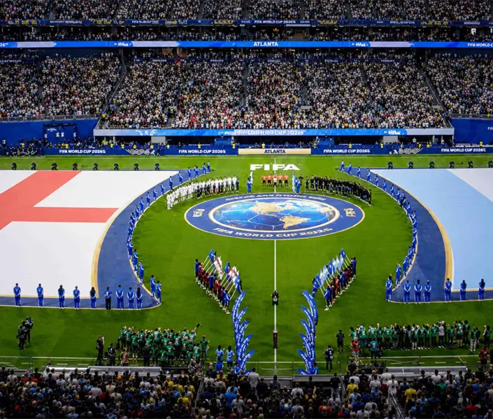 Insultos y abucheos mutuos en los himnos del Argentina vs Inglaterra