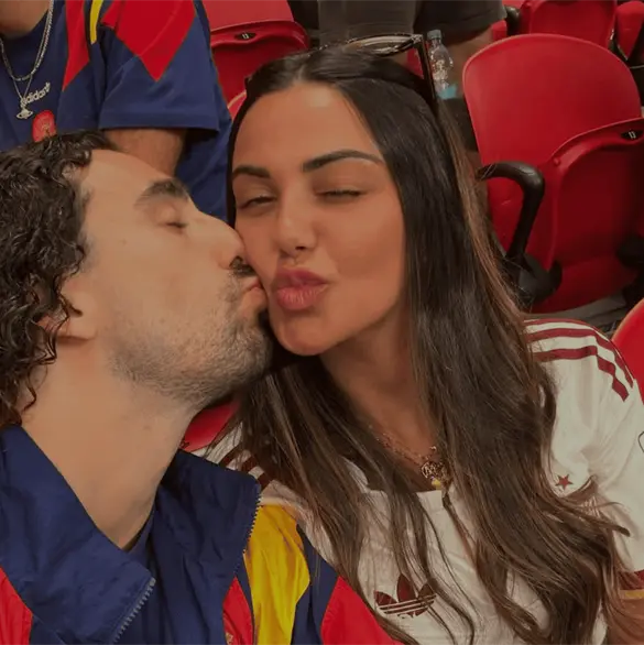 Claudia Rodríguez, la pareja que roba miradas en los estadios del Mundial Claudia Rodríguez, la pareja que roba miradas en los estadios del Mundial