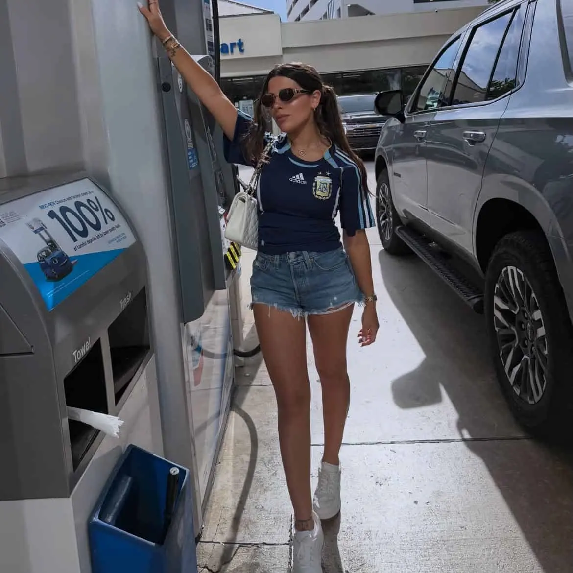 Valentina Cervantes, influencer lifestyle, pareja del joven crack argentino. Valentina Cervantes, influencer lifestyle, pareja del joven crack argentino.