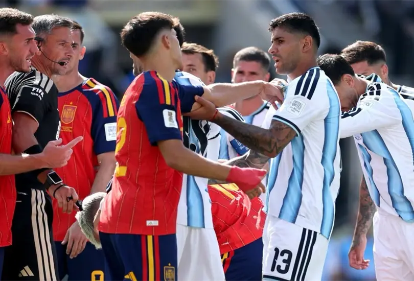 El conato de bronca no podía faltar en la Gran Final del Mundial 2026 El conato de bronca no podía faltar en la Gran Final del Mundial 2026