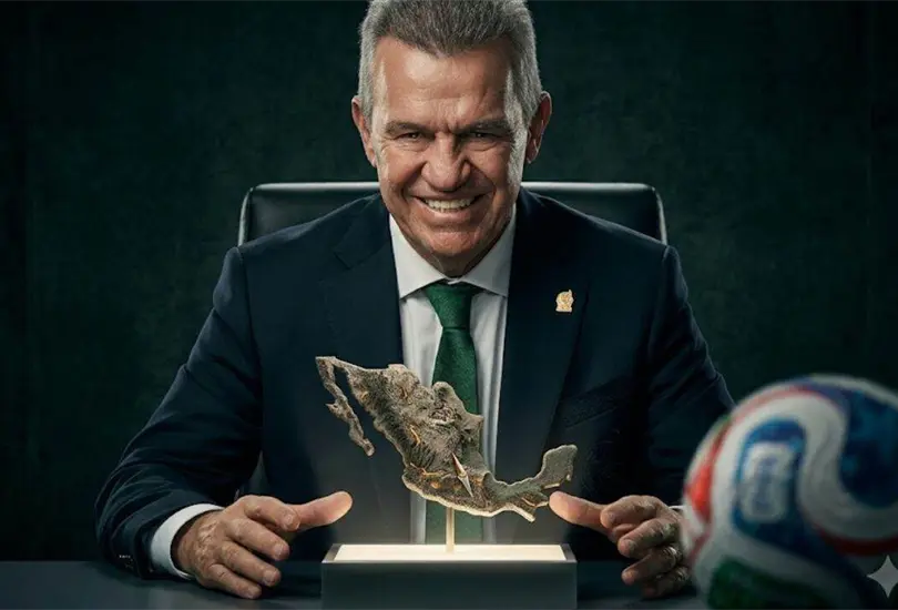 Insólito premio a Javier Aguirre Insólito premio a Javier Aguirre