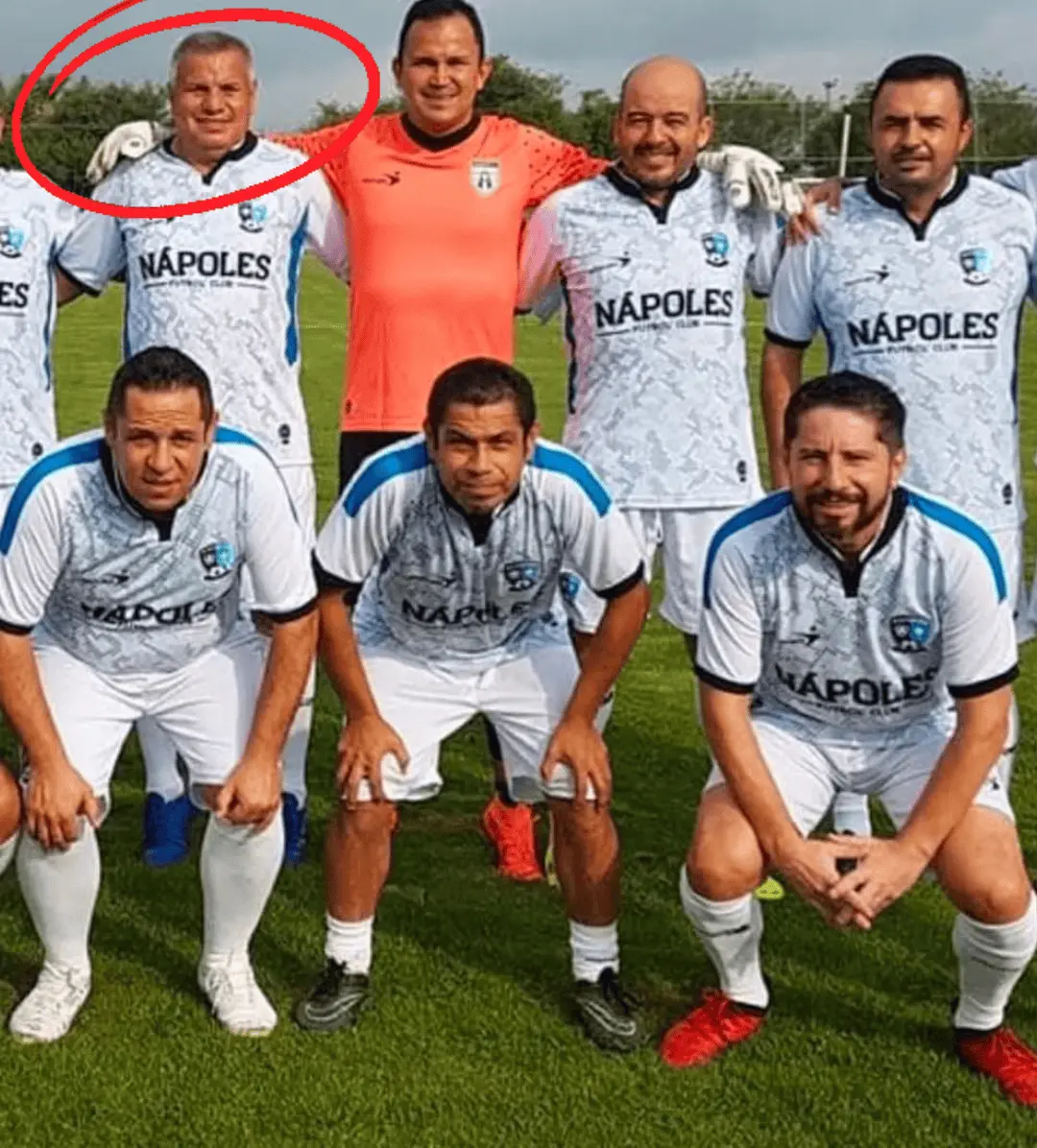 También juega torneos de veteranos en Guadalajara. También juega torneos de veteranos en Guadalajara.