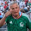 &iexcl;Identificado! Encuentran al mexicano que expuls&oacute; a argentinos y se revela de qu&eacute; equipo es