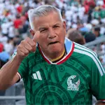 &iexcl;Identificado! Encuentran al mexicano que expuls&oacute; a argentinos y se revela de qu&eacute; equipo es