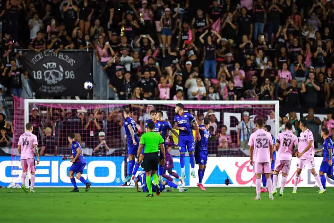Gol de Lionel Messi a Cruz Azul en su partido de debut con el Inter de Miami Gol de Lionel Messi a Cruz Azul en su partido de debut con el Inter de Miami