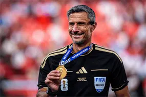 &Aacute;rbitro de la Final del Mundial 2026 anuncia su retiro... con premio incluido