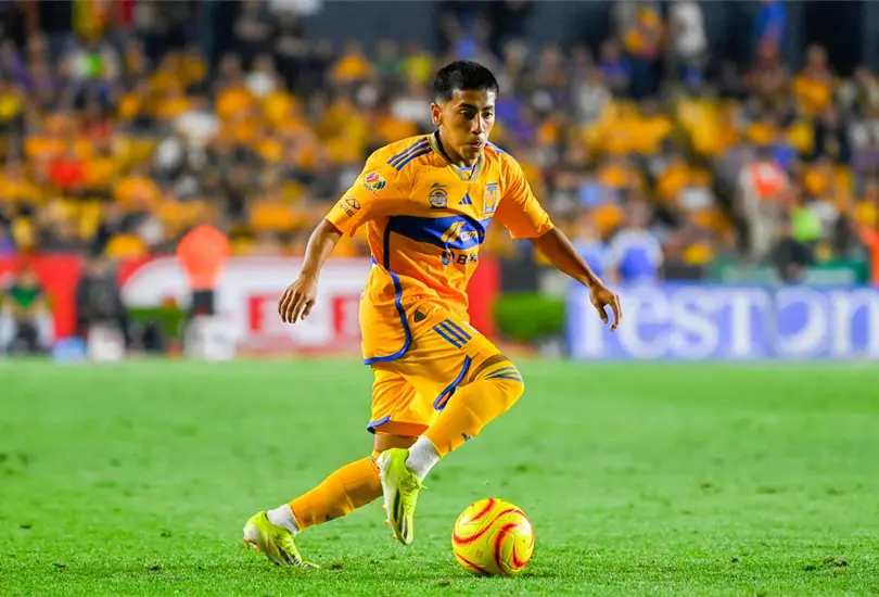 &iquest;Cu&aacute;nto mide Chicha S&aacute;nchez? Los futbolistas m&aacute;s bajitos del profesional