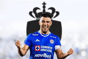 Revelan nombre del club europeo que ser&iacute;a el destino de Erik Lira