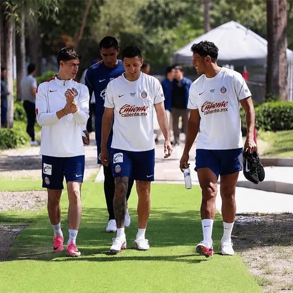 &iexcl;Se fractura! Chivas pierde a una de sus joyas y arriesga torneo