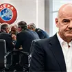 UEFA pide la renuncia de Infantino y amenaza con votar para destituirlo