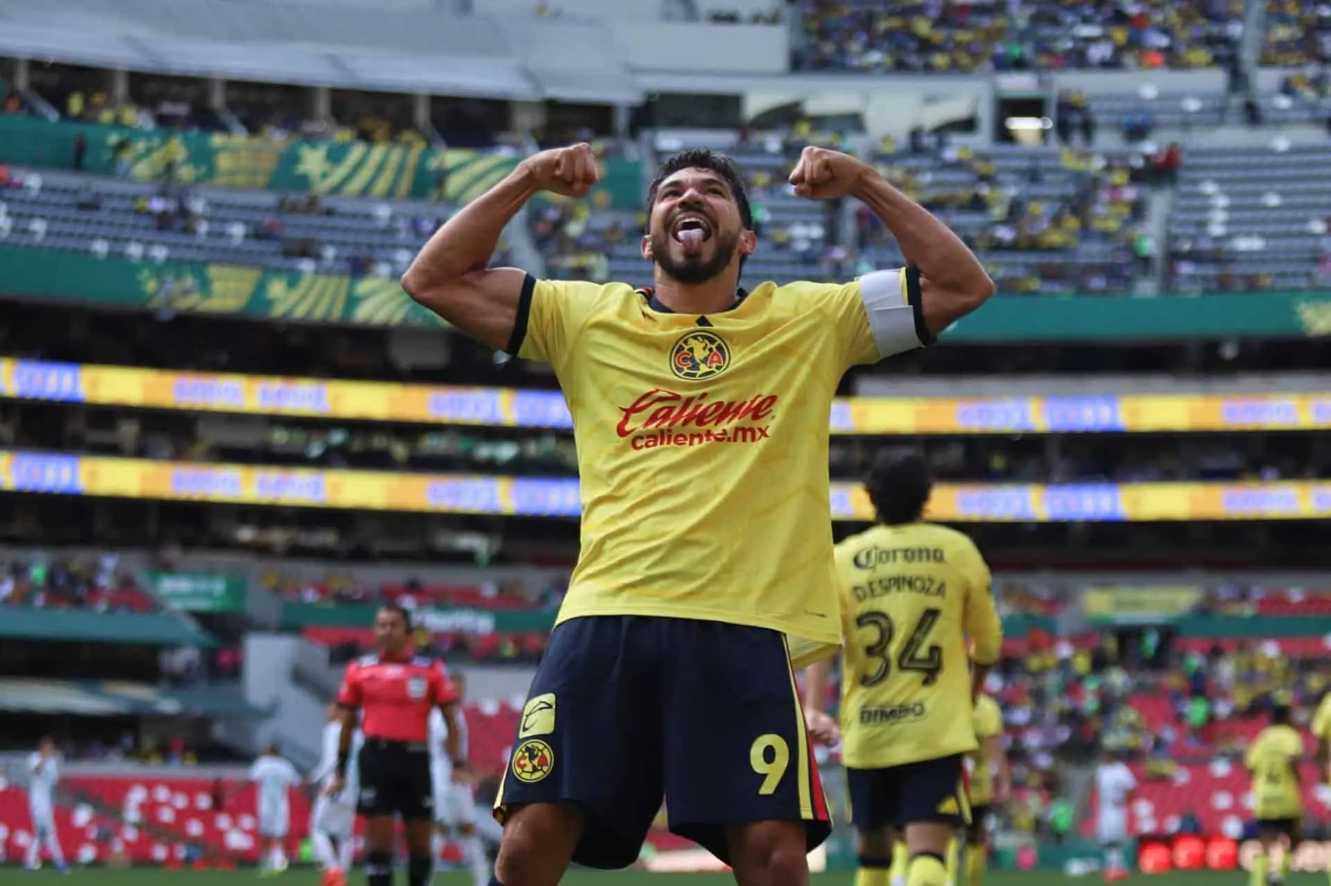 América metió menos gente un domingo por la tarde que Cruz Azul un martes por la noche. América metió menos gente un domingo por la tarde que Cruz Azul un martes por la noche.