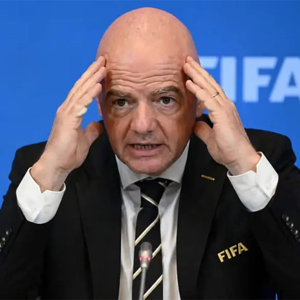 El último gesto de desesperación de Gianni Infantino para seguir en la FIFA El último gesto de desesperación de Gianni Infantino para seguir en la FIFA