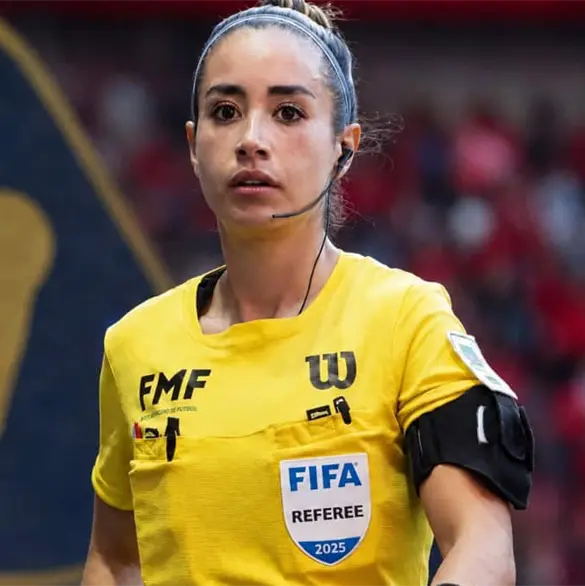 ¿Se cansó de la polémica? Katia Itzel rechaza firmar playera de Pumas ¿Se cansó de la polémica? Katia Itzel rechaza firmar playera de Pumas
