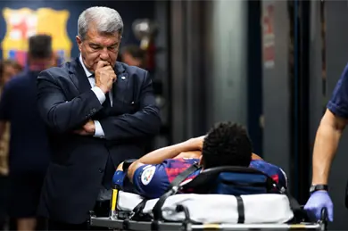 &iquest;Adi&oacute;s a LaLiga? Refuerzo del Barcelona abandona partido en camilla