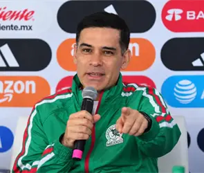 La advertencia de Rafa M&aacute;rquez a la afici&oacute;n en plena presentaci&oacute;n con el Tri