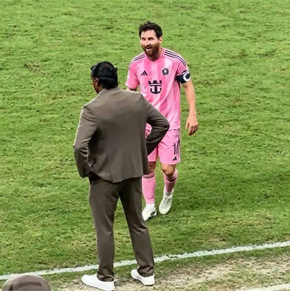 ¿Qué pasó? La verdad detrás del polémico cara a cara entre Huiqui y Messi ¿Qué pasó? La verdad detrás del polémico cara a cara entre Huiqui y Messi