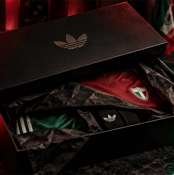 Revelan más detalles del uniforme conmemorativo del Tricolor Revelan más detalles del uniforme conmemorativo del Tricolor