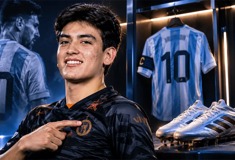Gilberto Mora agradeció a Lionel Messi por incluirlo entre las diez promesas de la campaña Messi +10.