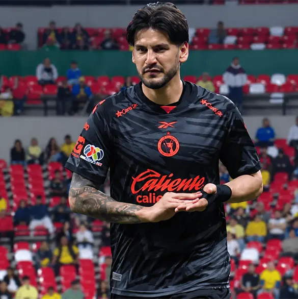¿Acusó al América de comprar árbitros? La escandalosa seña de un jugador de Xolos ¿Acusó al América de comprar árbitros? La escandalosa seña de un jugador de Xolos